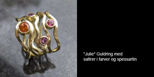 "Julie" Guldring med safirer i farver og spessartin